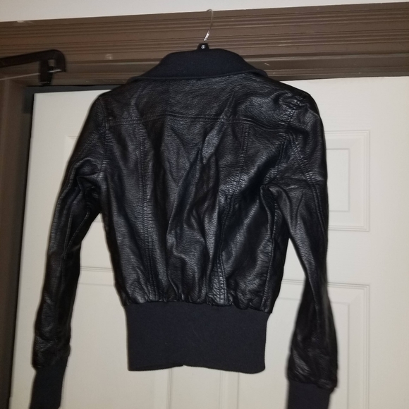 Jacket - Picture 4 of 4